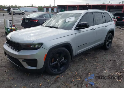 2024 Jeep Grand Cherokee Altitude X 4X4 z USA, uszkodzony, nr VIN 1C4RJHAG7R8573121